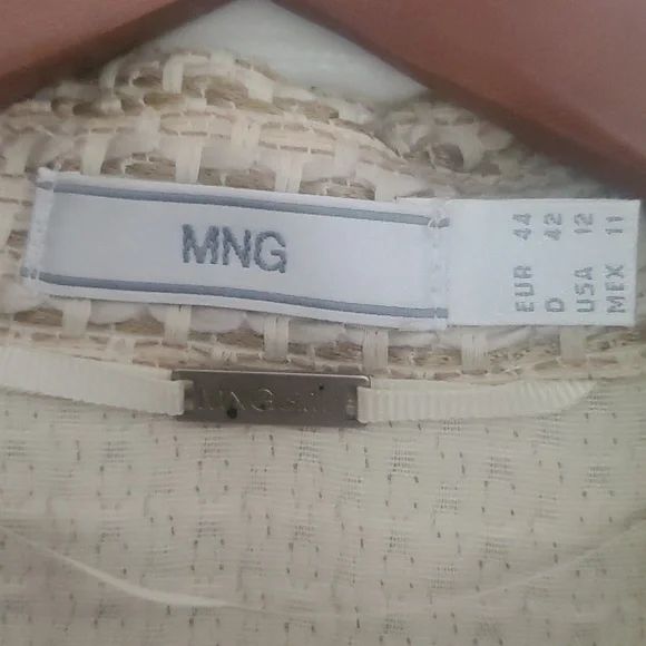 Mango Women's Textured kint blazer and skirt/set - Picture 4 of 7